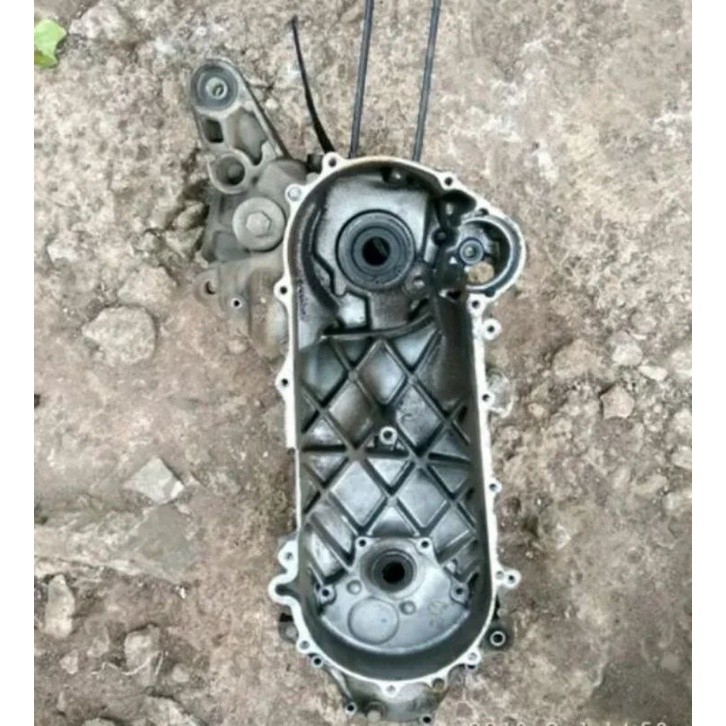 Blok tengah crankcase rengkes sebelah kiri Honda beat fi 2013 2014 no esp masih dinamo ORI copotan