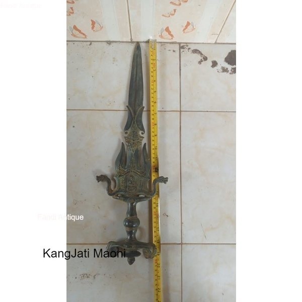 KADGA tombuk KERIS PATAKA wilwatikta naga BUDHA TAPA PERUNGGU dan tentunyaa