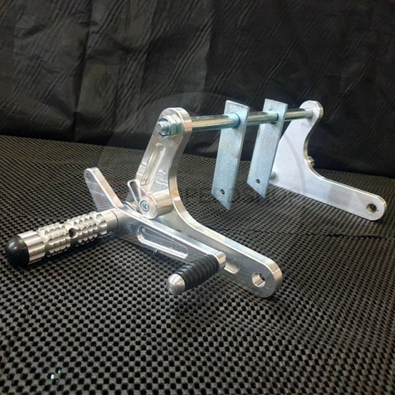 Footstep Foot Step Tapakan Kaki Depan UB Underbone RC3 Yamaha F1ZR F1Z F1 FIZR Force One 1 Full CNC 