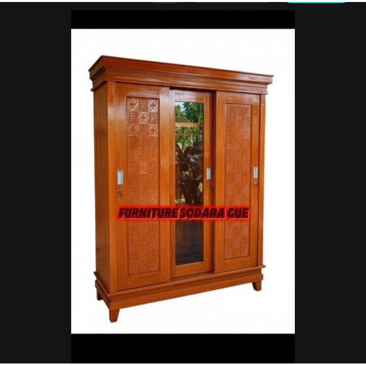 lemari pakaian 3 pintu model sleding/geser full kayu jati kaca tengah
