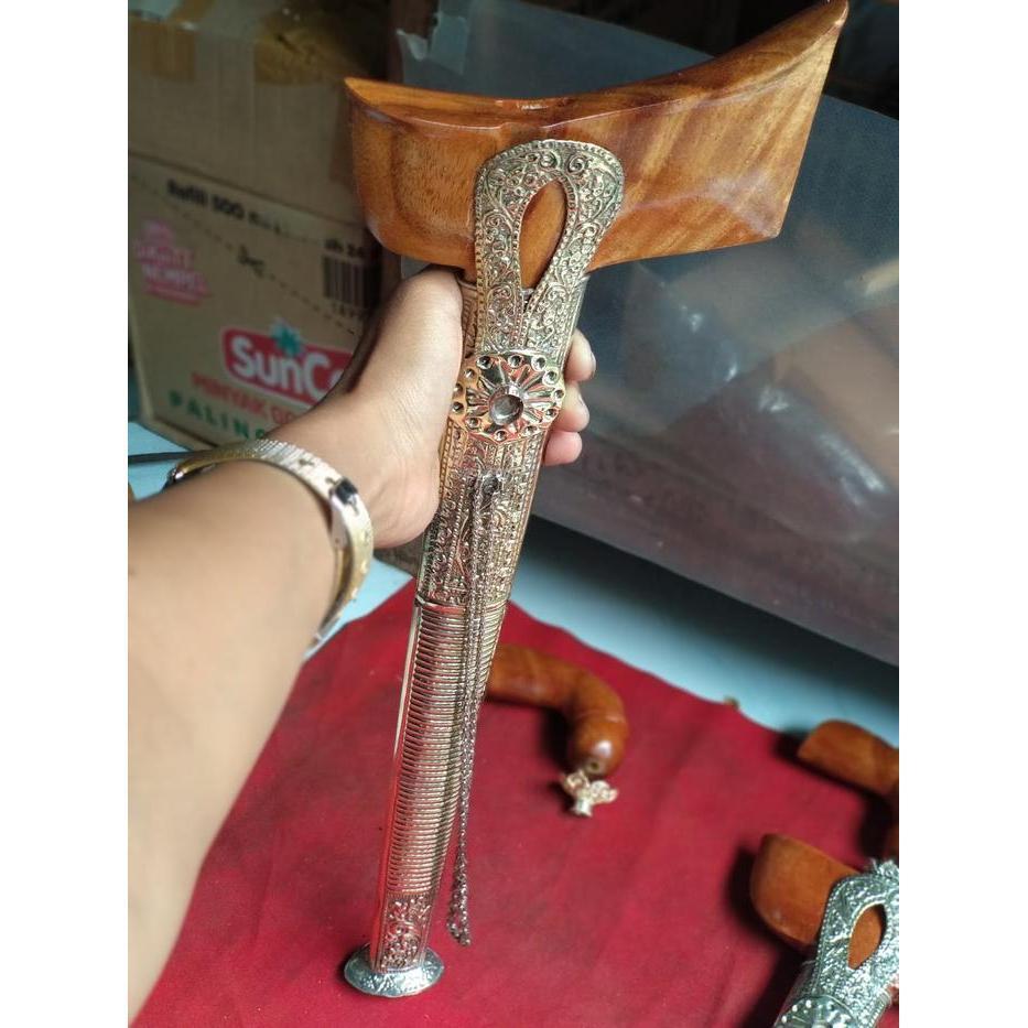 Warangka keris model Bugis