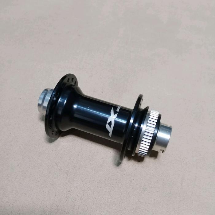 Hub Depan Shimano Deore XT TA12x100mm 32 Hole Disc Centerlock Original