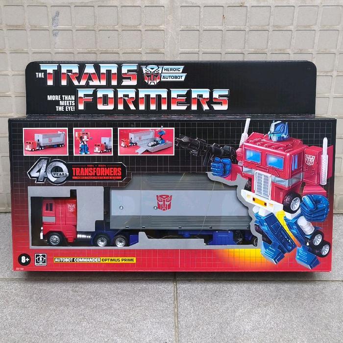 HASBRO TRANSFORMERS 40TH OPTIMUS PRIME