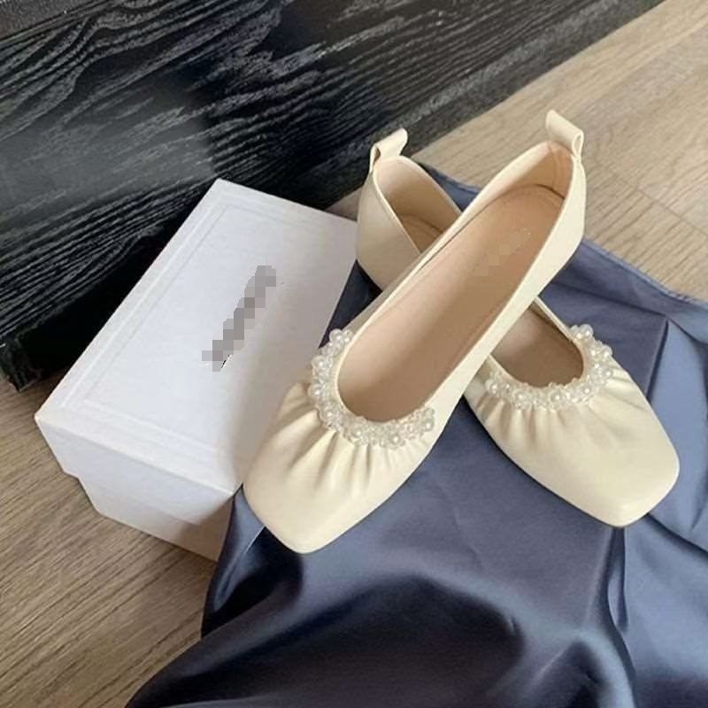 L&F 2026 Musim Gugur Sepatu Kulit Kecil Wanita Baru Nyaman Kulit Lembut Tahan Lama Tidak Melelahkan 