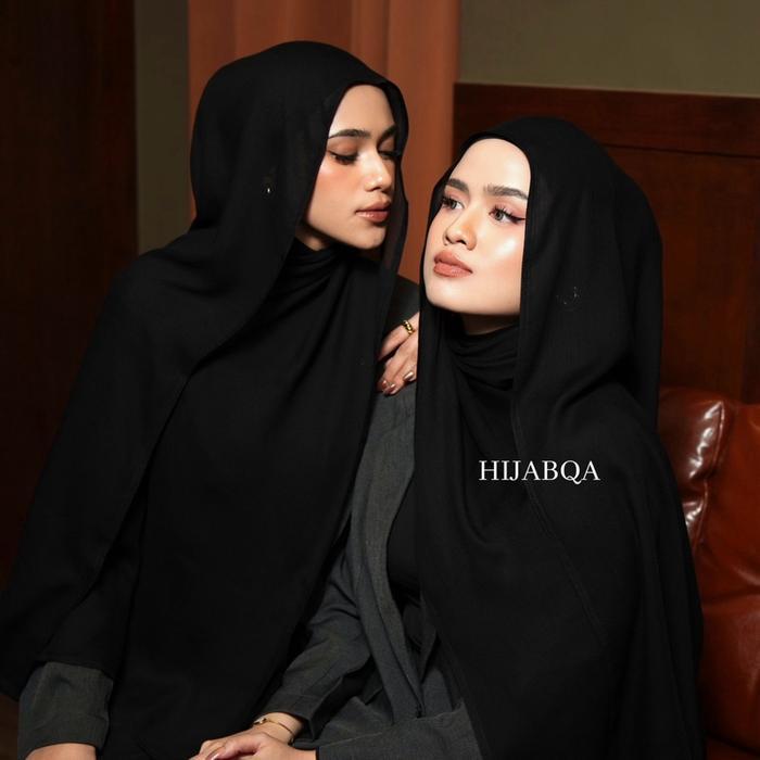 Promo Ramadhan HIJABQA - Aisha Viscose Pashmina (Aisha Ibrahim X Hijabqa) - Black (Vol 3)