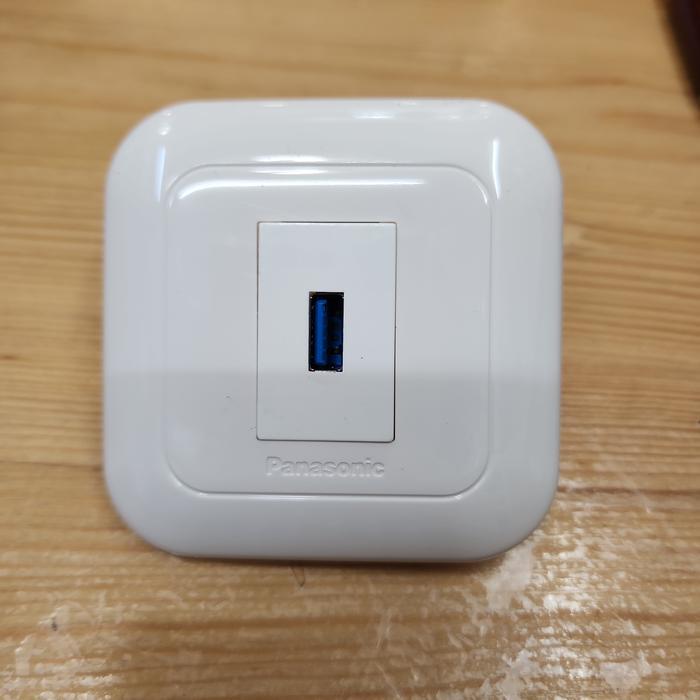 stop kontak usb 3.0 frame panasonic