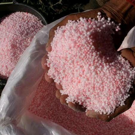 Pupuk Urea Subsidi Nitrogen Pupuk penyubur Tanaman isi 5 kg .Pupuk Super yang bagus untuk segala jen