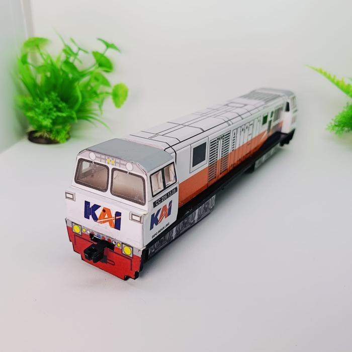 MINIATUR LOKOMOTIF CC 206 PUTIH ORANYE