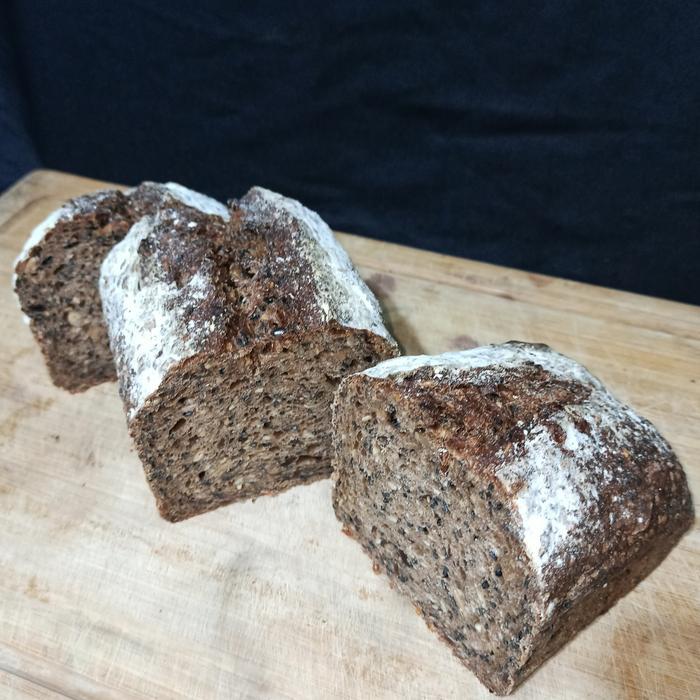 Black Rye Bread / Rye Bread / Roti Gandum - 1 loaf