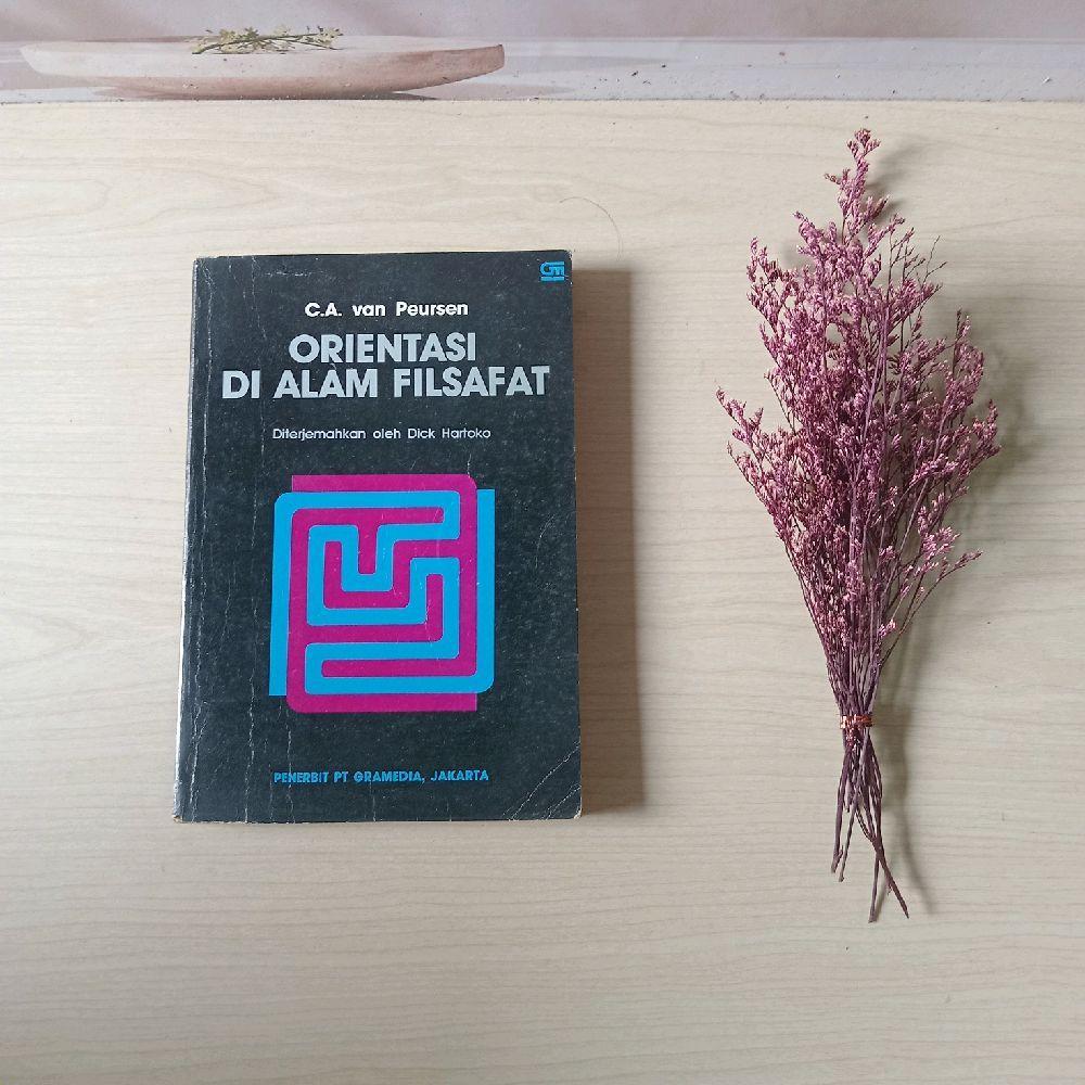Orientasi di Alam Filsafat - van Peursen