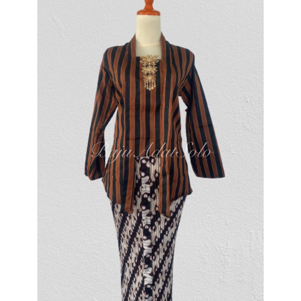 BUPESHOP Set Kebaya Lurik Wanita//Kebaya+Plisket+Bross//Pakaian Tradisional Jawa//Termurah