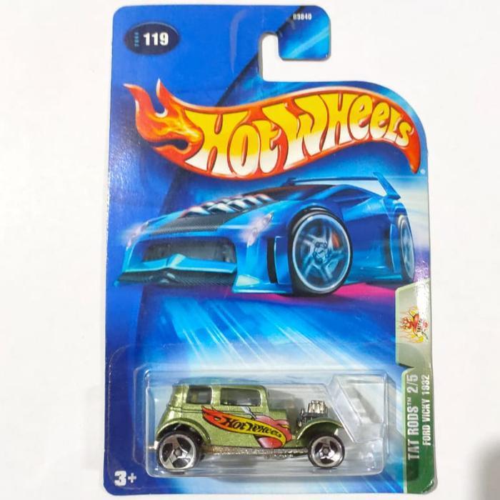 Mainan Hot Wheels 32 Ford Vicky 1932 hijau 2004