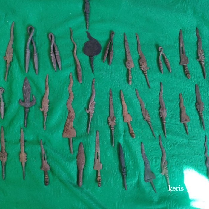 pusaka pusaka pusaka antik kembang kantil trisula smarr pandawa dll toko KJ