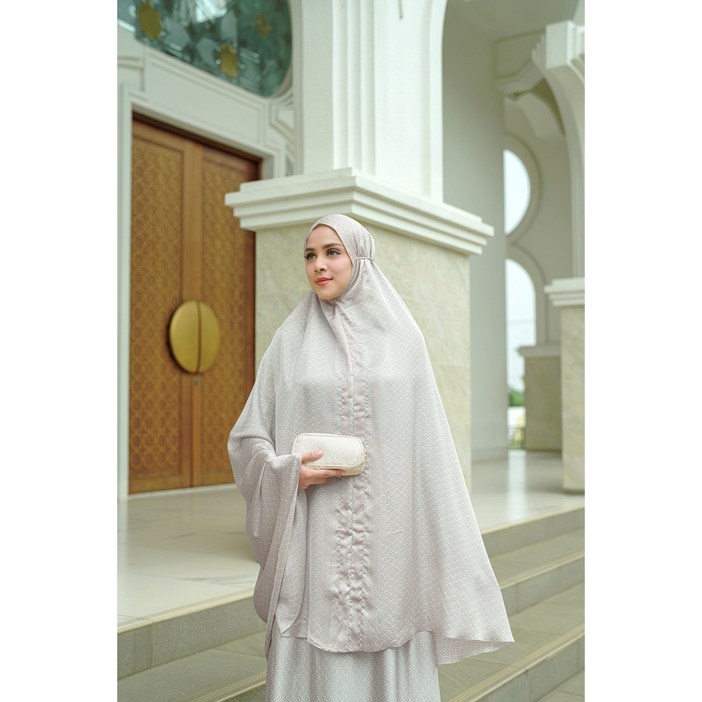 Buttonscarves Tapis Prayer Robe - Ash Rose