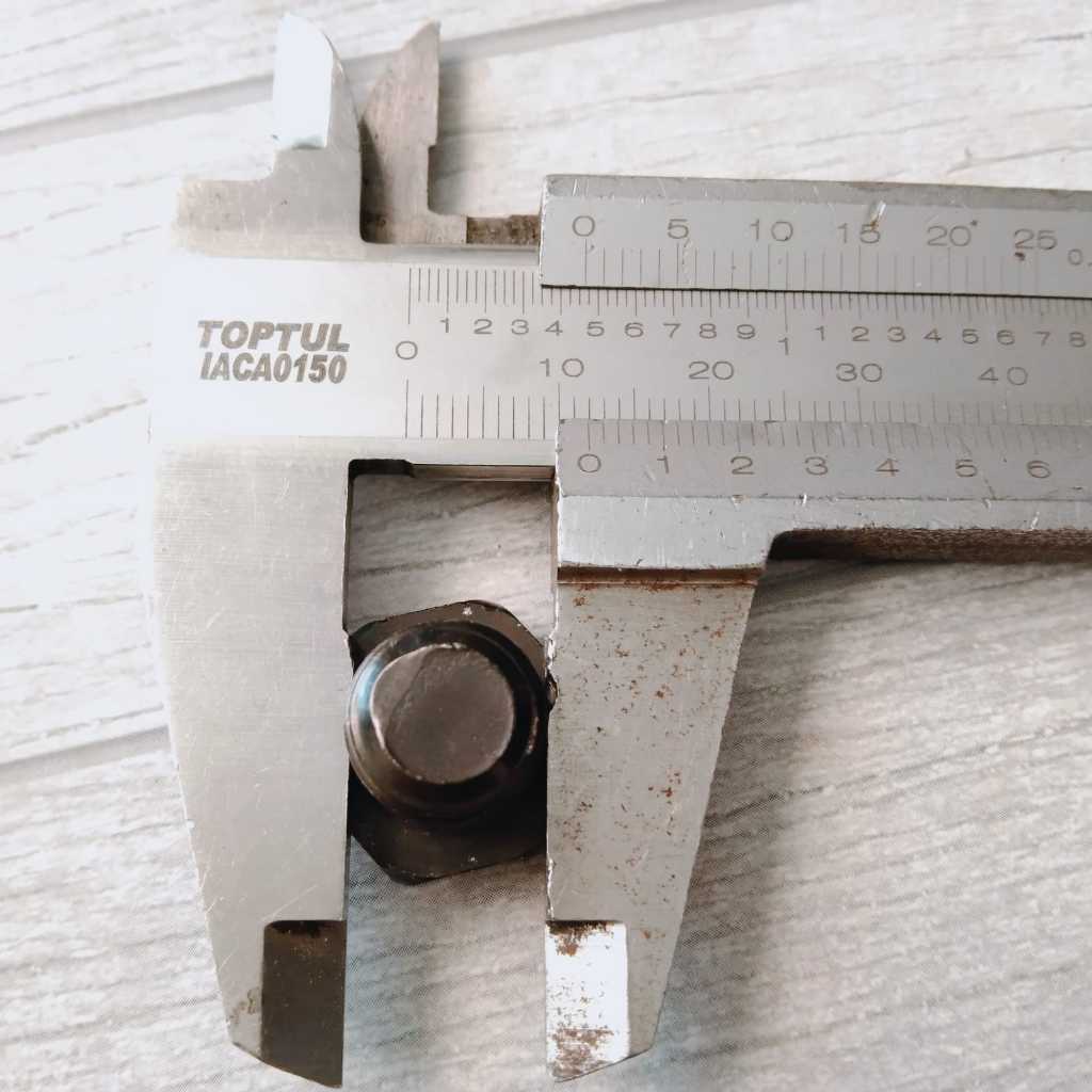 BAUT BAJA HITAM 12X10MM / BAUT KUNCI 17/COD