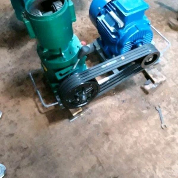 Mesin Cetak Pelet KL120 Komplit Mesin Kapasitas 120 - 150 Kg