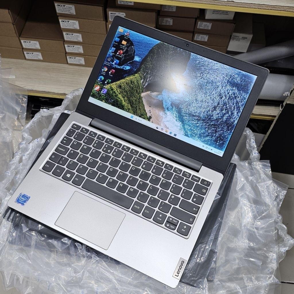 Laptop Notebook Lenovo Ideapad 1 layar 11inch RAM 4GB SSD 128GB Windows 11 Dunia Laptop2