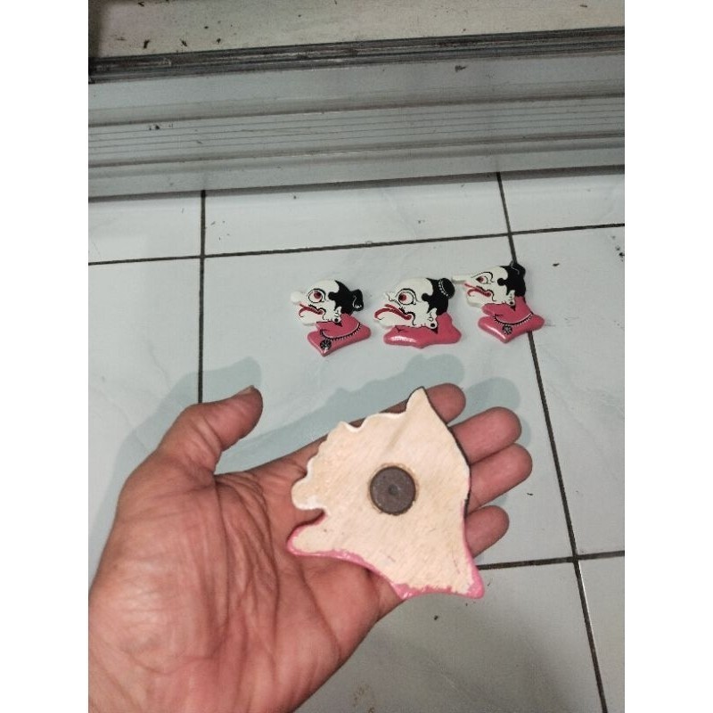 tempelan kulkas punokawan hiasan dinding