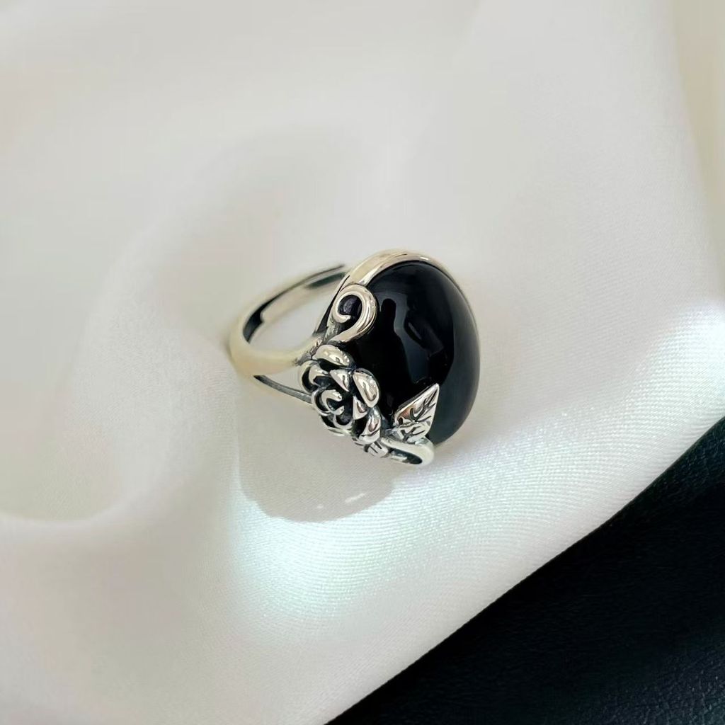 Cincin mawar hitam baru cincin terbuka mewah niche wanita