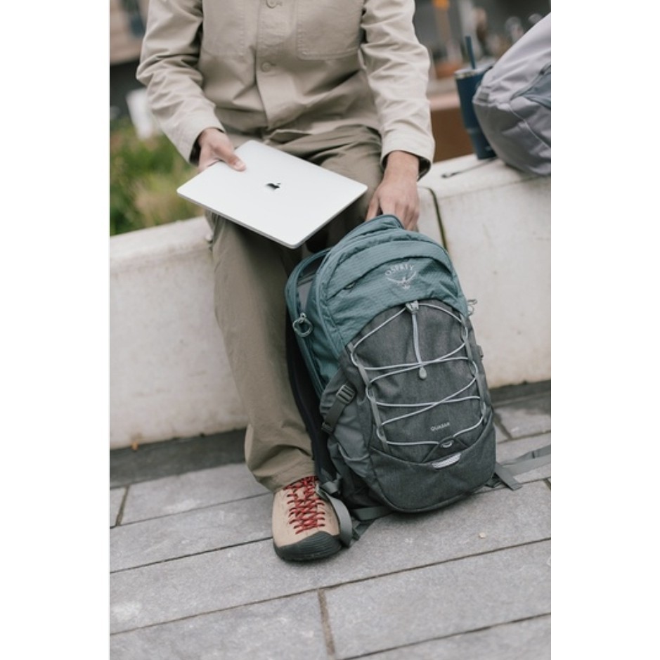 Ransel Laptop Osprey Quasar 28L S22 Backpack