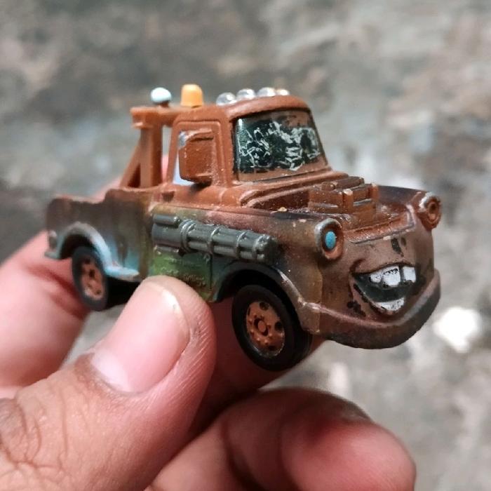 tomica disney cars matter coklat bahan custom diecast tomica cars diecast disney tomica loose
