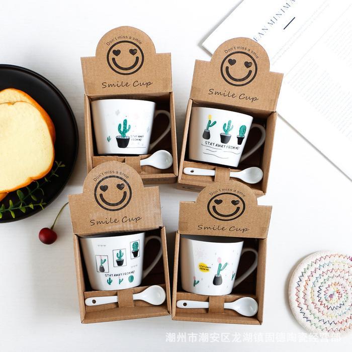 SET MUG KERAMIK PREMIUM - Gelas Kopi + Sendok, Souvenir Cantik untuk Hampers & Hadiah - Kaktus Kartu