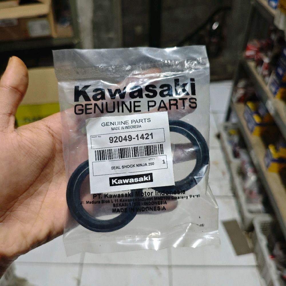 Seal Shock Ninja 250 Depan Karet Seal Oil Ninja 250 Karbu FI Z250 Kuat & Awet