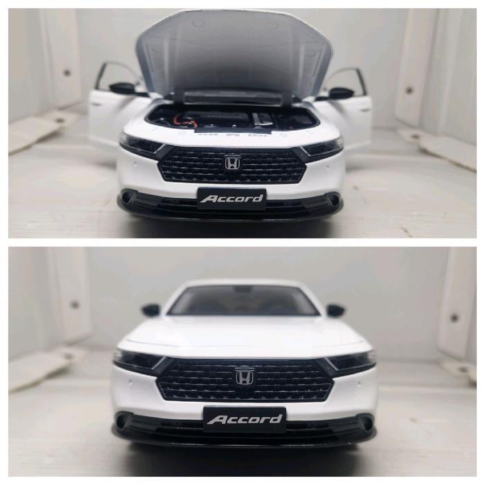 Skala 18 honda accord white Diecast