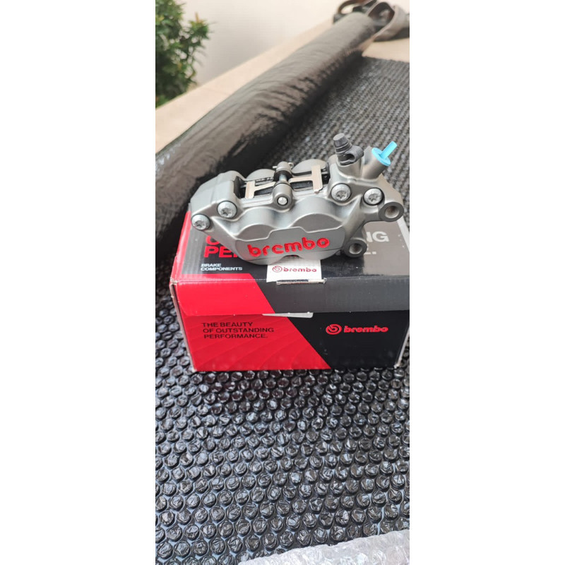 kaliper brembo 4p p4 4piston 4 piston kanan grey red logo nmax xmax aerox rxking rx king ninja rr kr