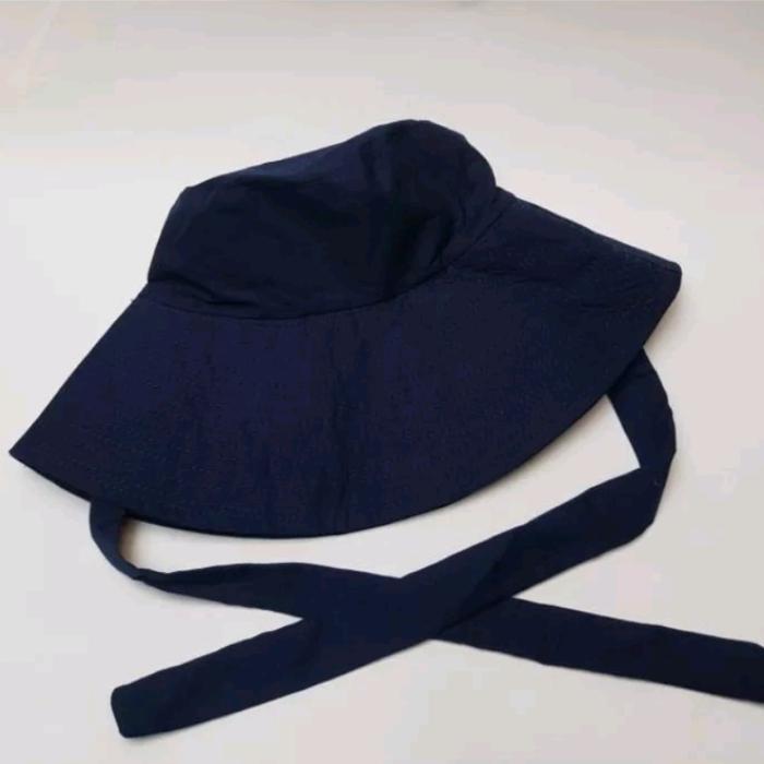 Topi wanita lebar wide bucket hat