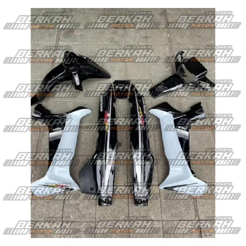 BODY SET HALUS SS TWO HITAM PUTIH SET STRIPING