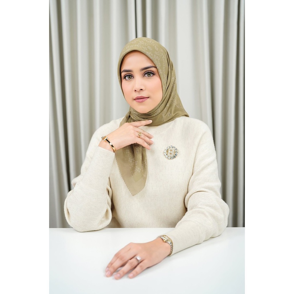 Buttonscarves Monogram Scramble Voile Square XL - Wheat