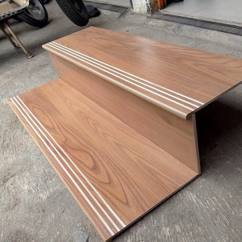 GRANIT TANGGA CUSTOM UKURAN 25x80 20x80 MOTIF KAYU STEPNOSING DOUBLE BAVEL