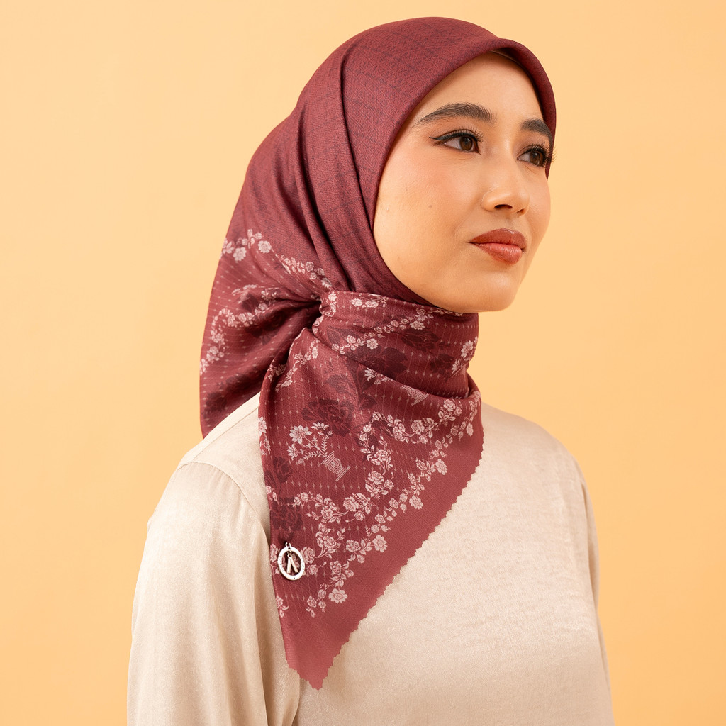 Aleza Terrane Series Yeri Scarves - Maroon