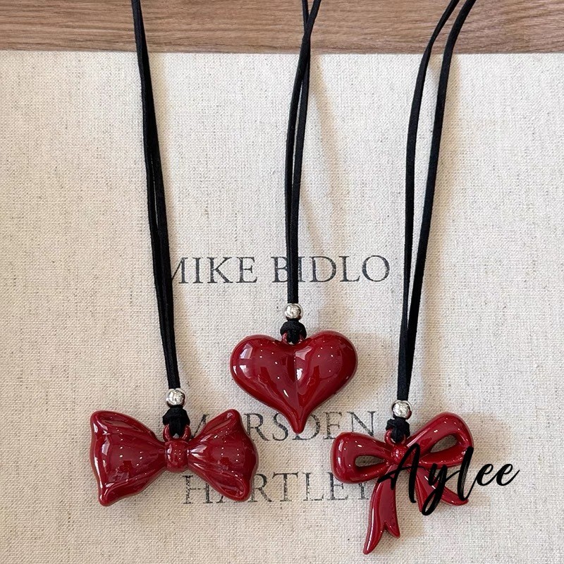 [Aylee]Kalung kupu Ankora merah untuk wanita kalung hati simpul tali kulit hitam untuk pelajar B543