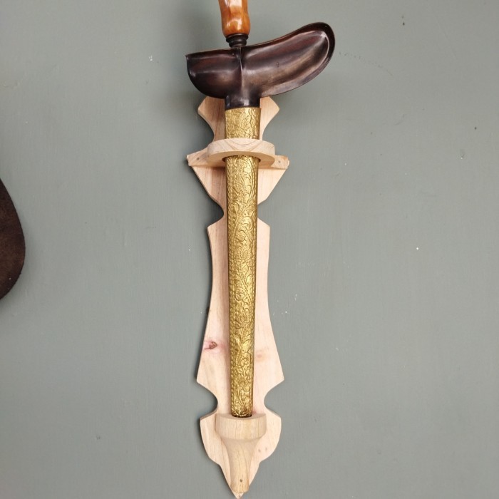 blawong keris / dudukan tombak A