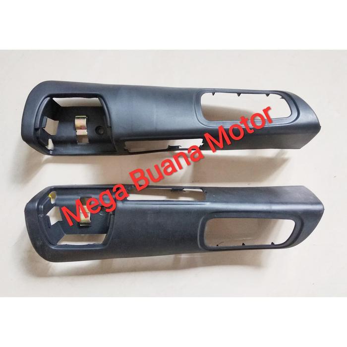 Casing Doortrim Asbak Rokok Truk Hino - KANAN (Harga Satuan)