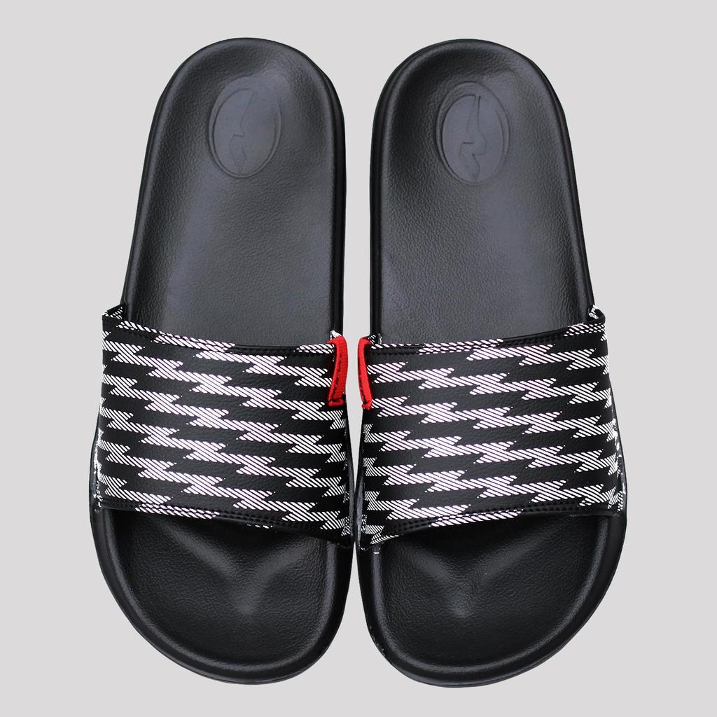 NUEVO - Sandal Slide Pria Hitam Voltero Putih Sandal Casual Cowok Keren