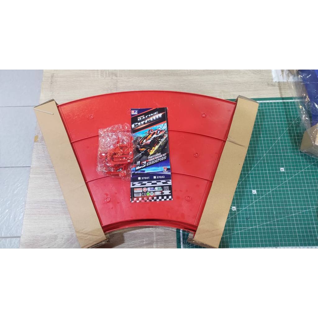 TRACK BELOK 3 JALUR (IMAGE) MERAH