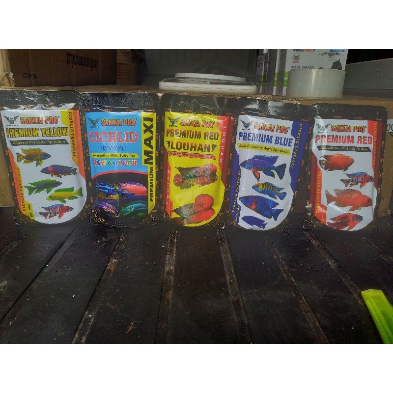 Pelet premium red blue yellow Maxi 100 gram