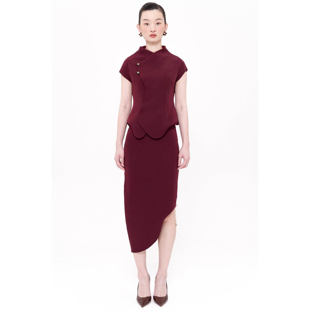 LOVE AND FLAIR - Ruyi Midi Scallop Skirt In Maroon