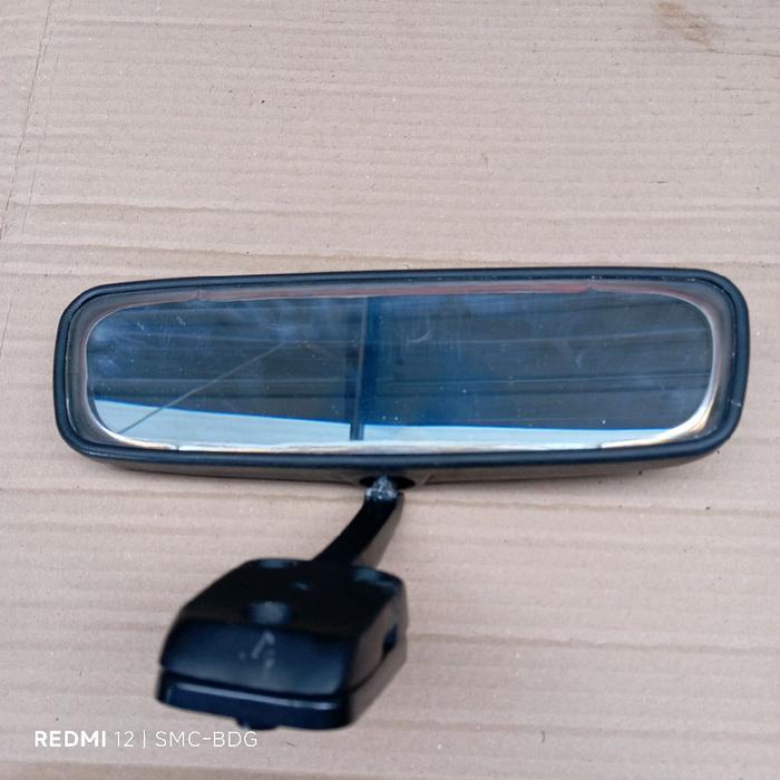 Spion kaca depan tengah Honda Stream 2.0 Copotan