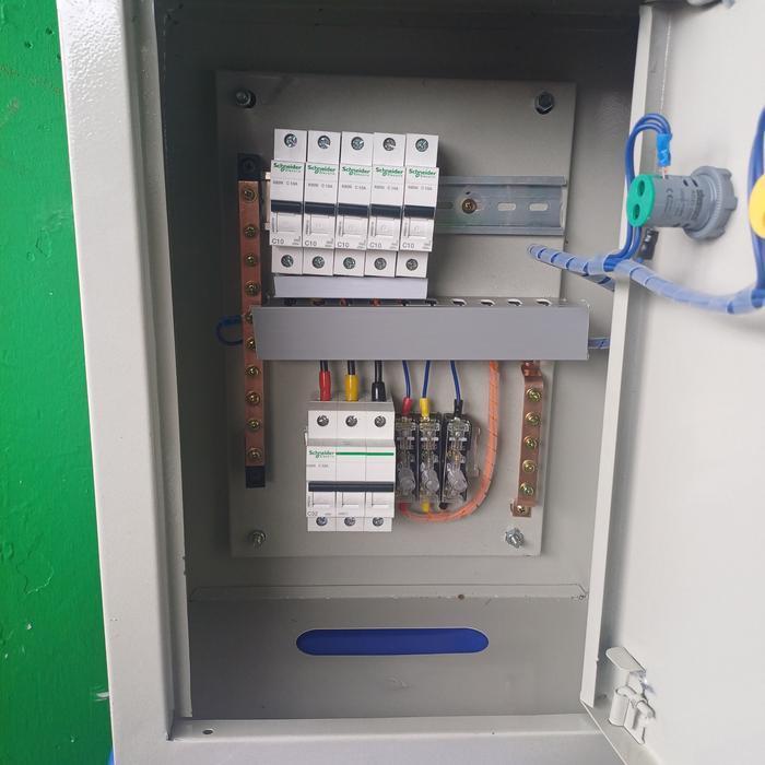 Panel Distribusi 3phass 32A Panel Listrik Jadi