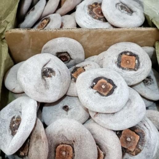 Buah Kesemak Kering (±250g) Dried Persimmon Saipia Manisan Kesemek / Sai pia - ±250gram