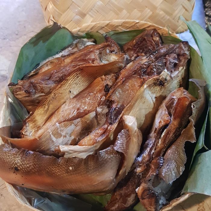 Ikan asap | ikan pari asap | ikan pe asap | mangut ikan pe