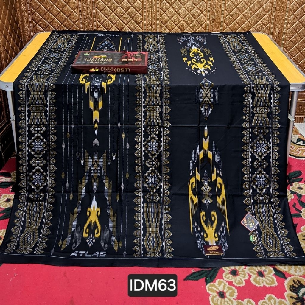 sarung ATLAS IDAMAN KEMBANG HITAM motif BHS