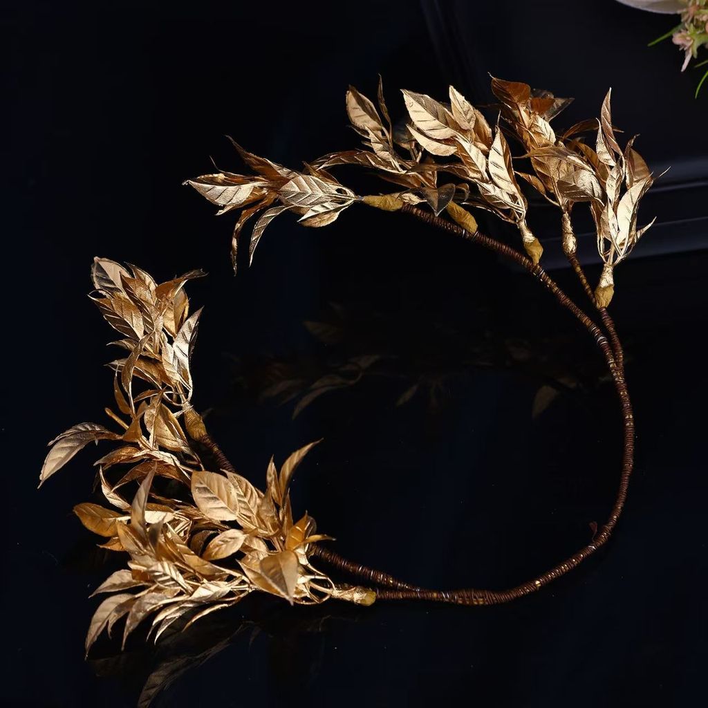 Golden Leaf Bride Wreath Headband Handmade Maple Leaf Braided Hair Accessory Wedng Crown New Fashion