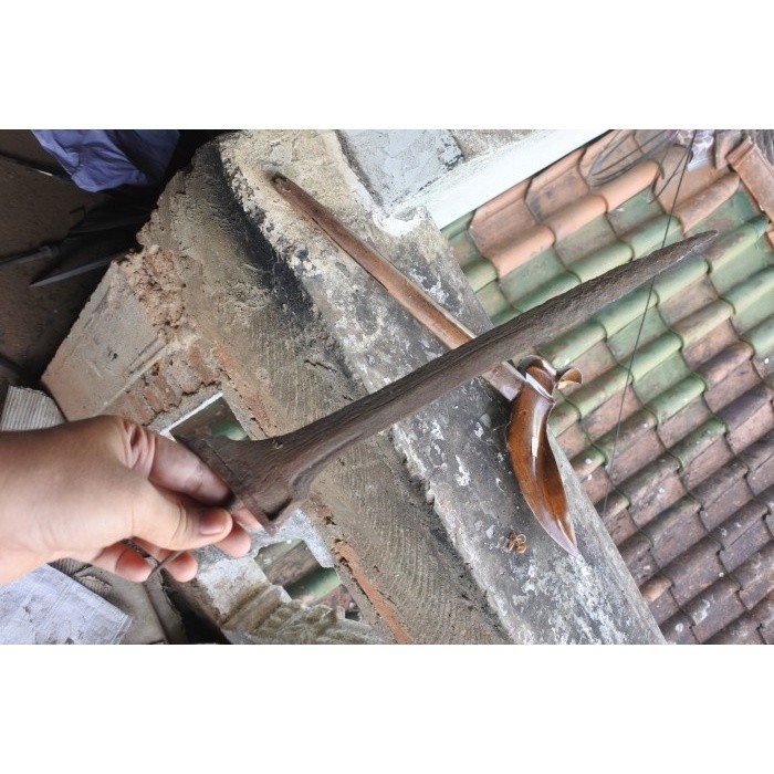 keris sepuh peninggalan wingit jaman majapahit warangka ladrang KT