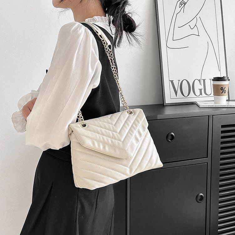 Fashionable retro women's shoulder crossbody bag