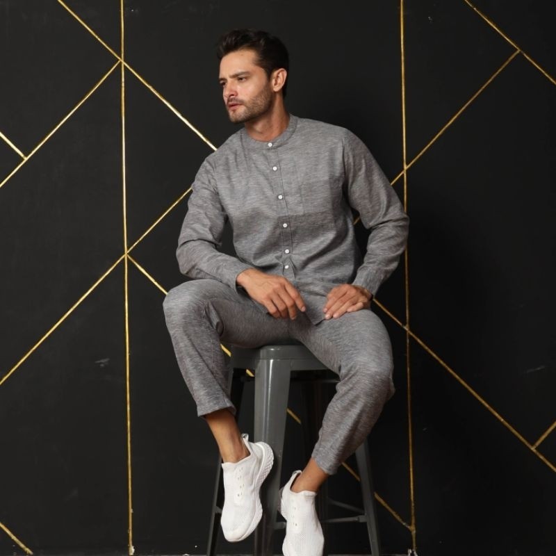 TERLARIS Stelan kemeja koko Polos Lengan Panjang mezzanine